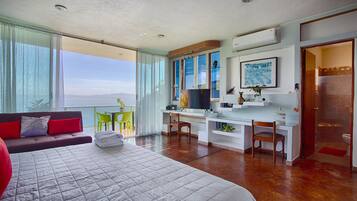 5 bedrooms, WiFi, bed sheets