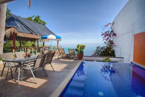 Piscine extérieure, piscine chauffée