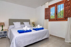 5 bedrooms, iron/ironing board, travel cot, free WiFi
