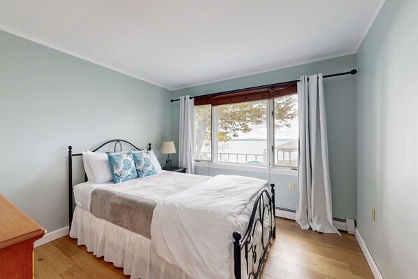 4 habitaciones, escritorio, wifi y ropa de cama 