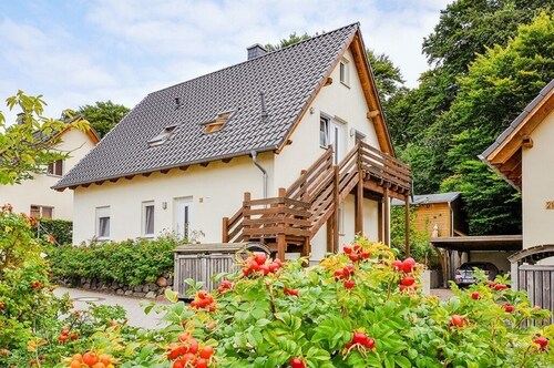 3- room ground floor apartment in the coastal forest, not far from the beach with sauna