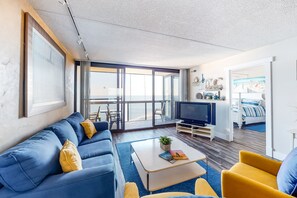 TV, DVD player, table tennis