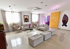 Televisión LCD 32 pulgadas con canales de televisión por cable