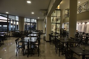 Restaurant - Hotel Rainha dos Apóstolos (Aparecida)