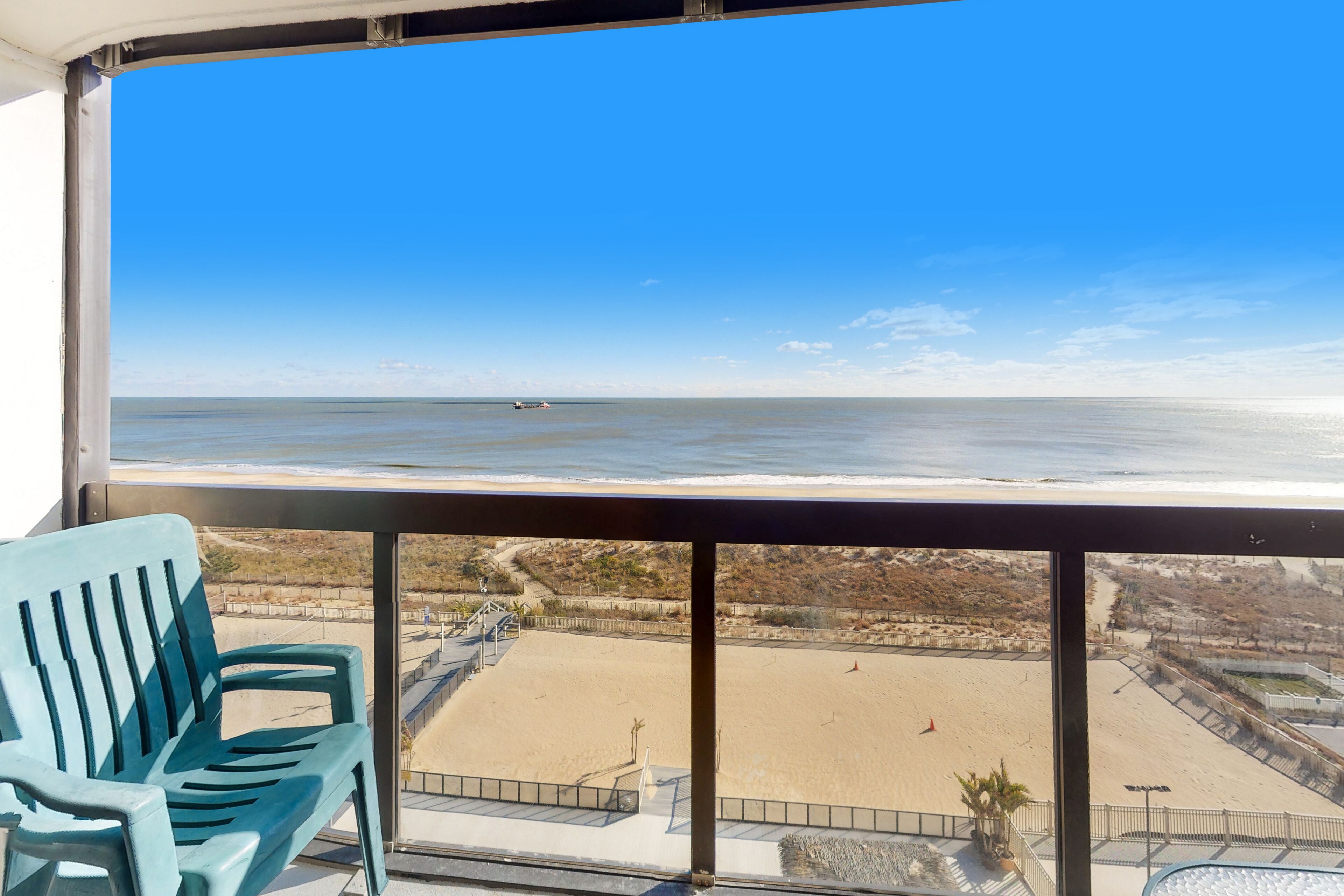 Unbelievable beachfront condo with pools, game room, fitness center & tennis