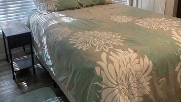 2 chambres, fer et planche Ă repasser, Wi-Fi gratuit, draps fournis