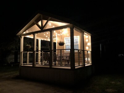 Relaxing L'il Cozy Cottage