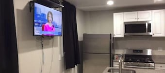 Modern Studio, 20 Minutes from NYC