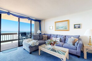 TV, caminetto, lettore DVD