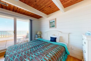 4 bedrooms, Internet, bed sheets - Attractive Beachfront Condo w/Beautiful Ocean Views, Central AC, Free WiFi (Ocean City)