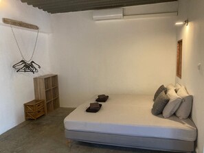 1 chambre, fer et planche Ă repasser, lit parapluie, Wi-Fi