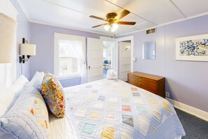 2 bedrooms, iron/ironing board, Internet, bed sheets - Dog-friendly Fisher Hill home with patio and wood stove - walk to the harbor (Boothbay Harbor)