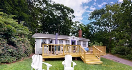 Dog-friendly Fisher Hill home with patio and wood stove - walk to the harbor