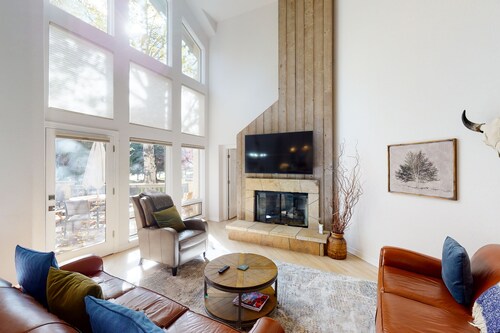 Springs of Arrowhead Getaway w/ Deck, Pool, Hot Tub & Village Shuttle