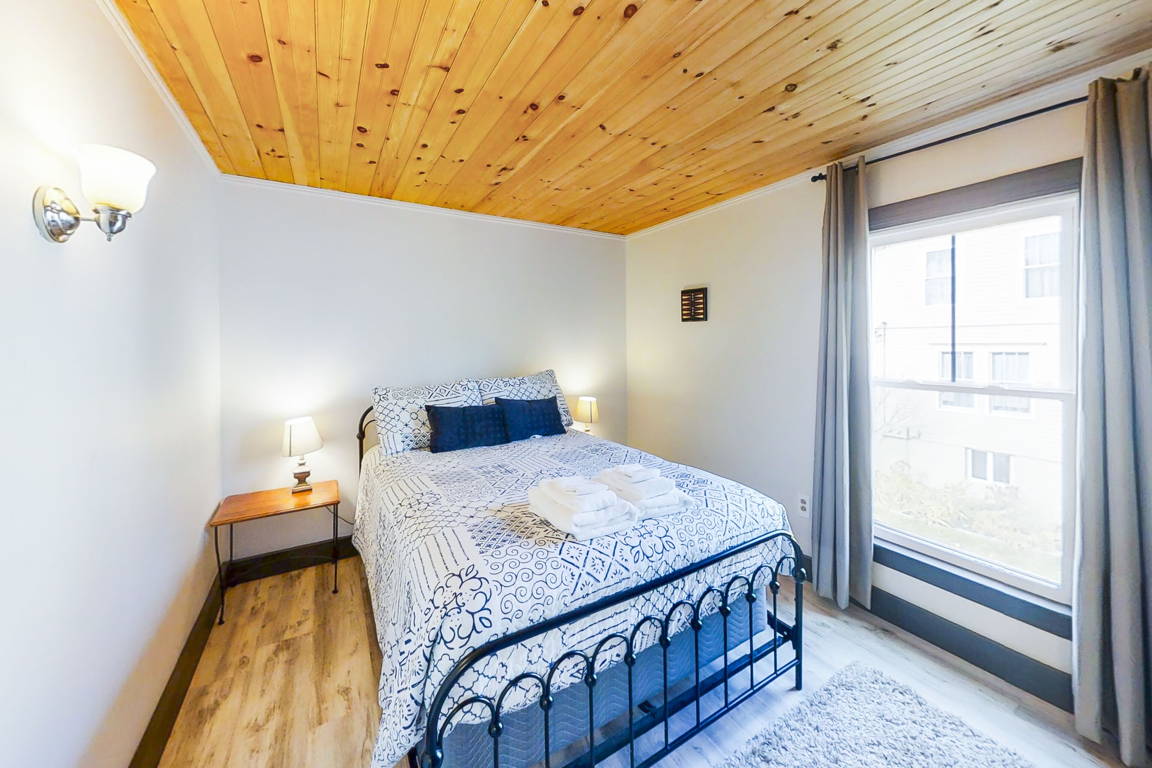 5 Schlafzimmer, Bügeleisen/Bügelbrett, WLAN, Bettwäsche