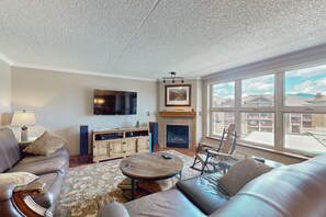 TV, fireplace, DVD player, books