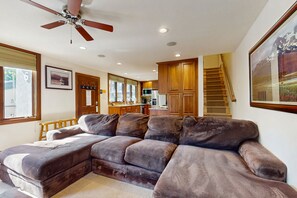 TV, fireplace, stereo, offices