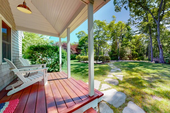 Terrace/patio - Remodeled home w/beach pass & new furnishings on 1-acre parcel - steps to lake (Centerville)