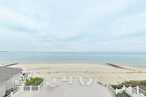 Waterfront home on Sagamore Beach with private pool & panoramic bay views