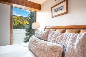 2 bedrooms, iron/ironing board, travel crib, free WiFi - Luxury, Remodeled Retreat w/ Ski Slope Views Throughout! Walk to Gondola & Shops (Vail)