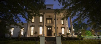 Belle Louise Historic Guest House