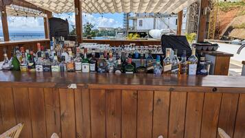 Poolside bar