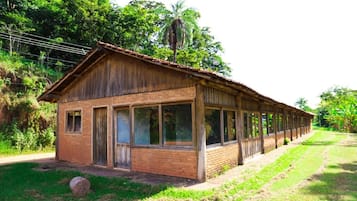 Fachada da propriedade