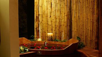 Banheira de hidromassagem particular