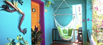 St John Inn Boutique Hotel Suite w/ Kitchenette