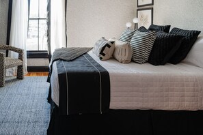 The Baldwin Room | WiFi - The Historic Magnolia House (Greensboro)