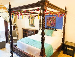 3 habitaciones, escritorio, wifi gratis y ropa de cama 