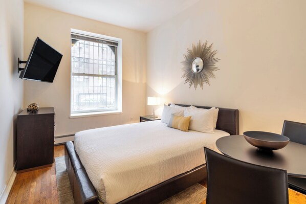 Bügeleisen/Bügelbrett, kostenloses WLAN