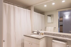 Unclassified image, 5 of 8, button