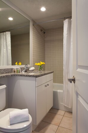 Unclassified image, 4 of 6, button