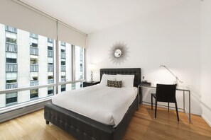 Bügeleisen/Bügelbrett, kostenloses WLAN, Bettwäsche