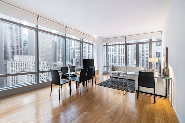 Unclassified image, 1 of 15, button