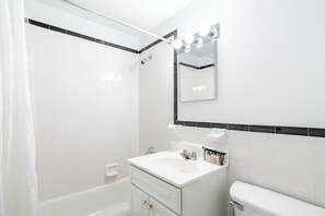 Unclassified image, 4 of 6, button