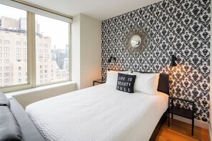 Unclassified image, 5 of 21, button