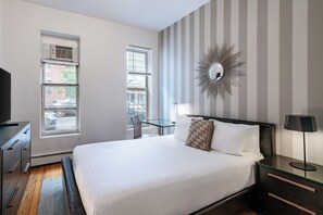 Unclassified image, 5 of 8, button