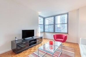 TV - 1 Bedroom in Jersey City with Luxury Amenities (Jersey City)