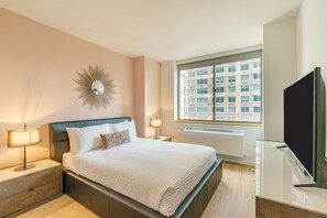 1 bedroom, iron/ironing board, free WiFi, bed sheets