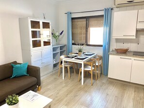 Interior - Cozy and modern apartment in Maspalomas (SAN FERNANDO)
