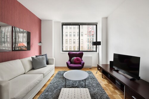 Modern One Bedroom Apartment in Brooklyn Heights