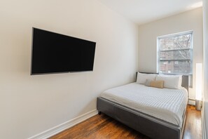 1 chambre, fer et planche à repasser, Wi-Fi gratuit, draps fournis