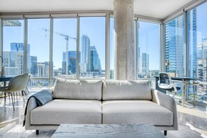 TV, stereo - Lovely Downtown 2BR w/ Gym, W/D, Pool, walk to 6th St bars, by Blueground (Austin)