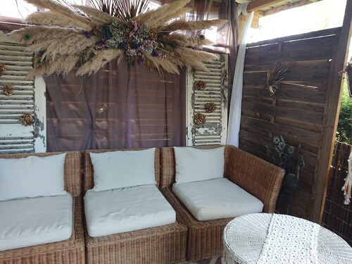 Charming gîte. 30 min from the sea.  Bird sanctuary