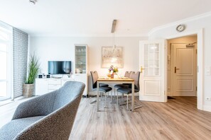 Uklassifisert bilde, 2 av 32, knapp