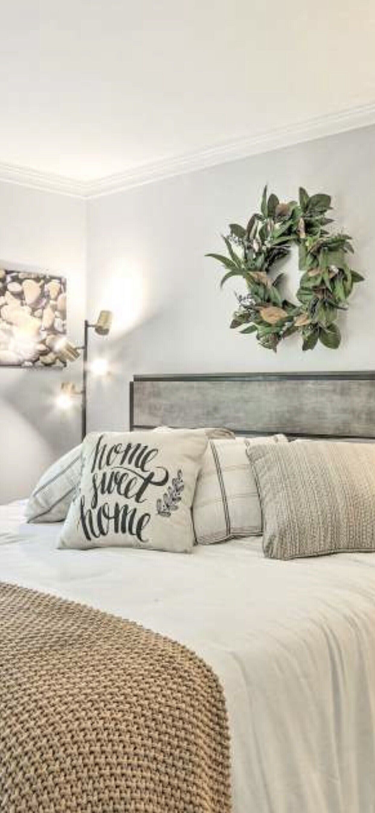 4 habitaciones, tabla de planchar con plancha y cuna de viaje 