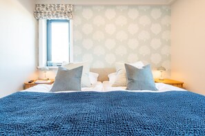 2 bedrooms, in-room safe, iron/ironing board, WiFi - Close to the beach. Right in the middle. Cozy. - Boysen Townhouse (Sylt)