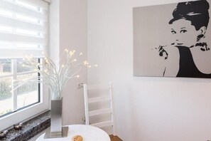 Interior - Haus Seerose, Whg. 1 - Meeresrauschen. Stylish. Kreativ. - Haus Seerose, Whg. 1 - Objekt-id: Srw/01 (Sylt)